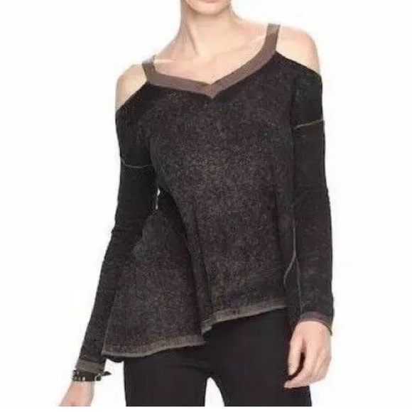 Rock and Republic Distressed Black Cold Shoulder Sweater Sz S EUC - Picture 1 of 6